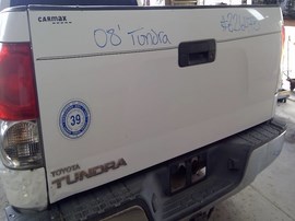2008 TOYOTA TUNDRA, WHITE,  SR5 MODEL, EXTD CAB, 5.7L, AT, 2WD.  Z26475
